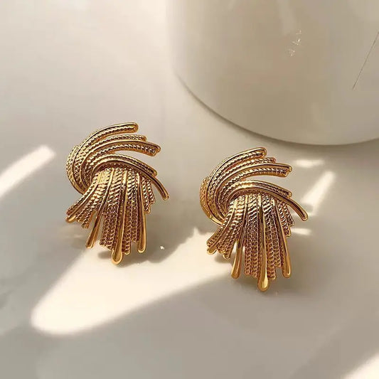 Zenat Golden Woven Clip-On Earrings – Geometric Non-Pierced