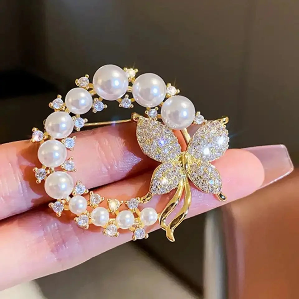 Zenat Sweet Flower Rhinestone Lapel Pin Brooch