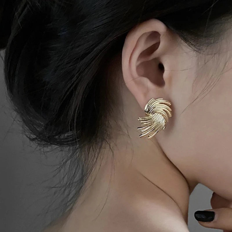 Zenat Golden Woven Clip-On Earrings – Geometric Non-Pierced