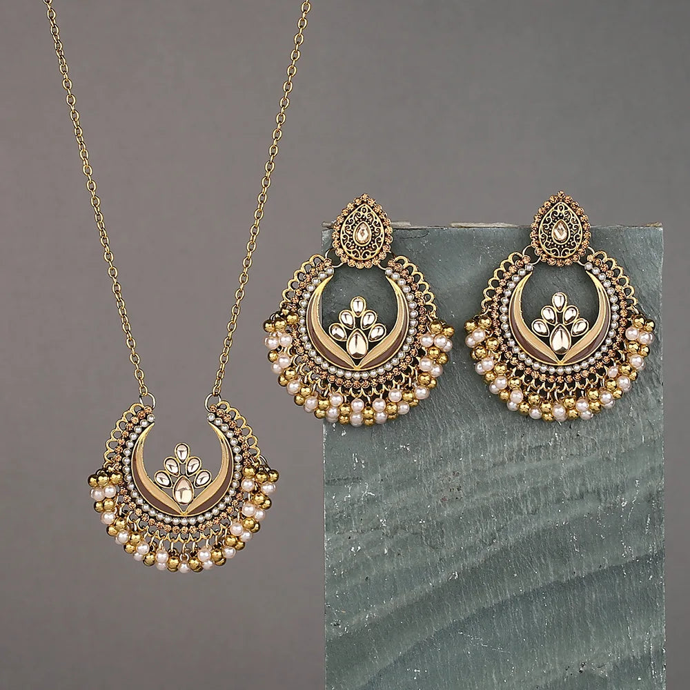 Zenat Luxury Retro Ethnic Carved Jhumka Set