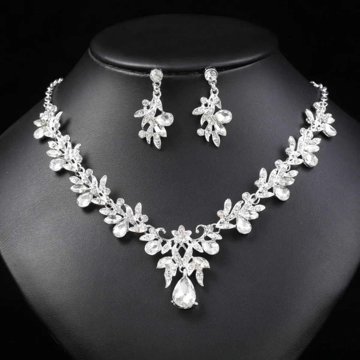 Zenat Sparkling Leaf Water Drop Jewelry Set