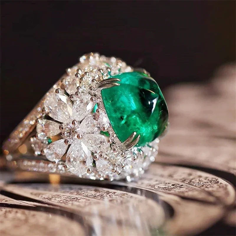 Zenat Sparkling Crystal Zircon Women's Ring