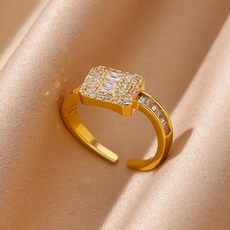 Zenat Zircon Heart Gold Adjustable Ring