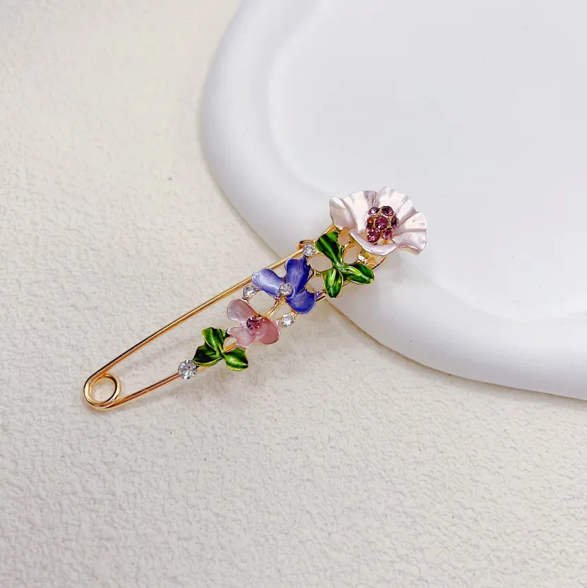 Zenat Sweet Flower Rhinestone Lapel Pin Brooch