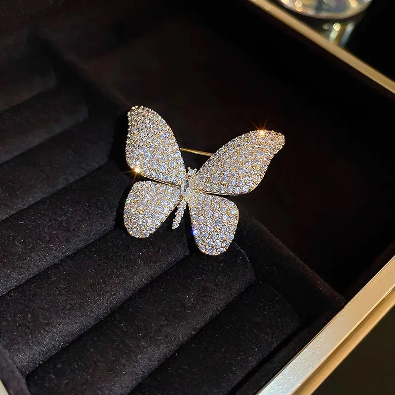 Zenat Sweet Flower Rhinestone Lapel Pin Brooch