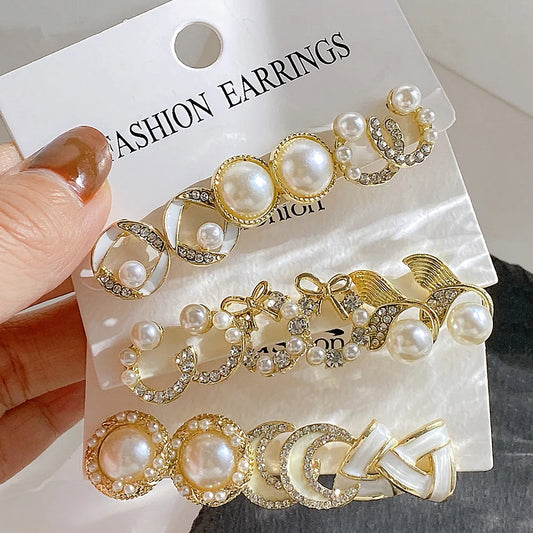 Zenat Bow Fishtail Pearl Moon Earrings Set
