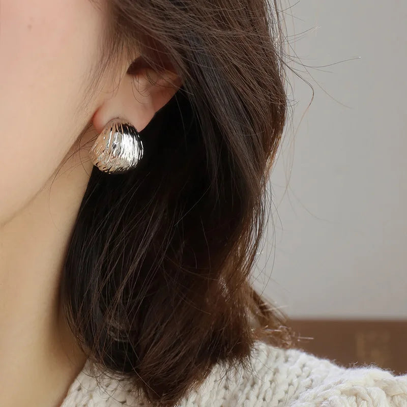 Zenat Golden Woven Clip-On Earrings – Geometric Non-Pierced