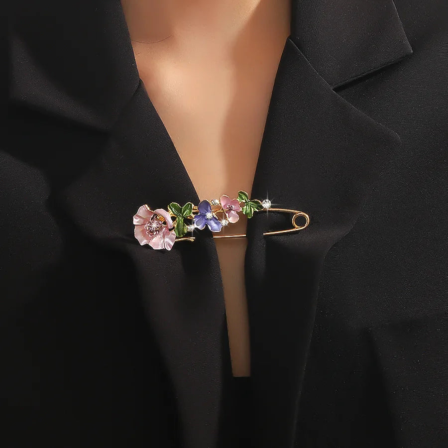 Zenat Sweet Flower Rhinestone Lapel Pin Brooch