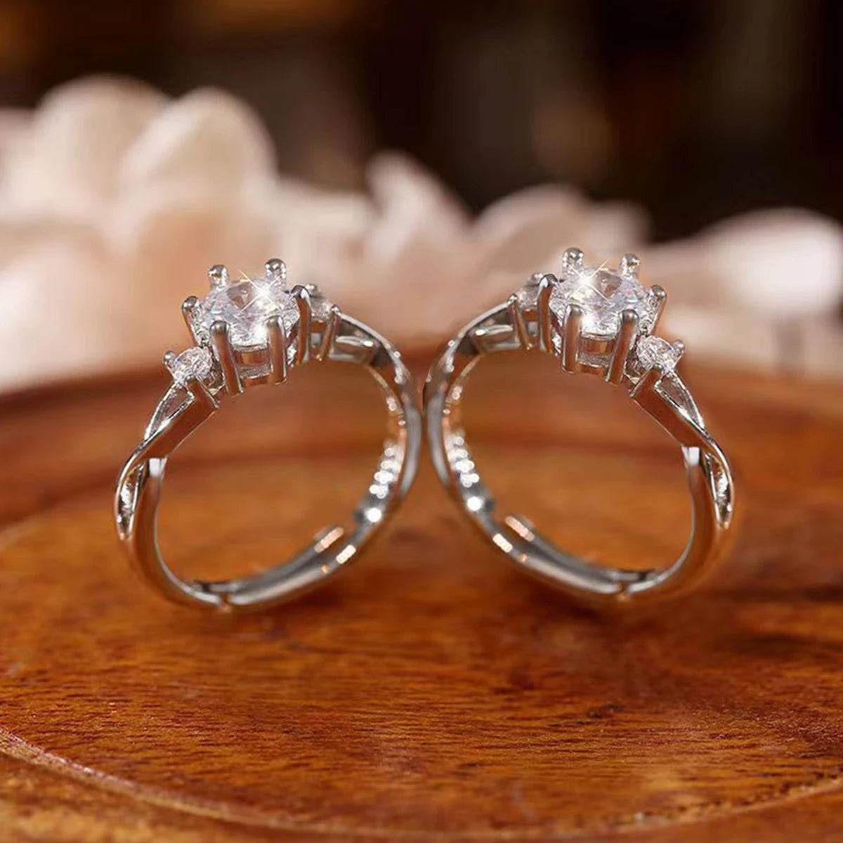Zenat Vintage Hollow Zircon Adjustable Ring