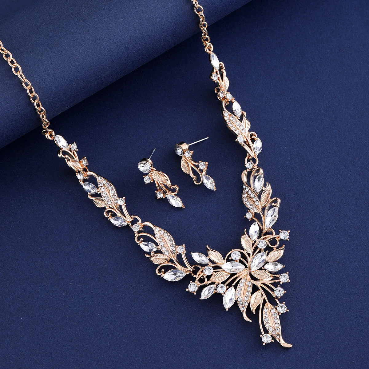 Zenat Luxury Crystal Necklace Earrings Set