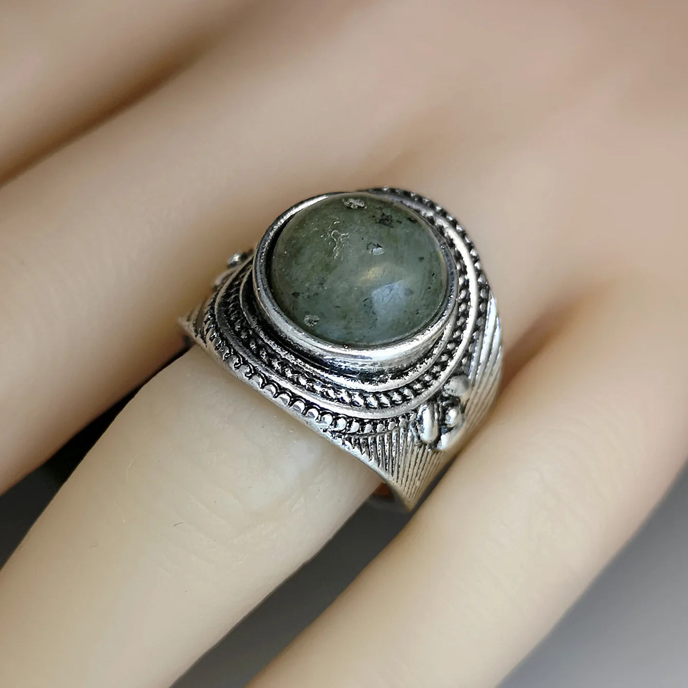 Zenat Victorian Women’s Faux Turquoise Carved Ring