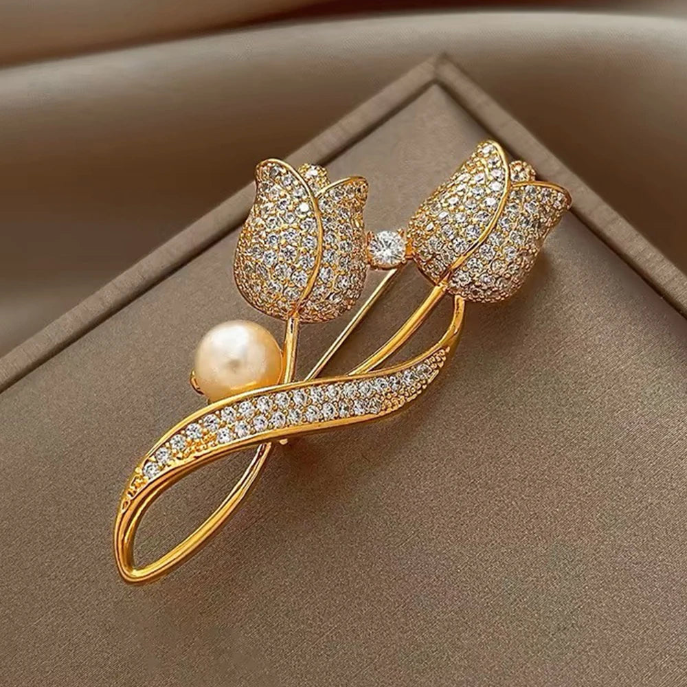 Zenat Sweet Flower Rhinestone Lapel Pin Brooch