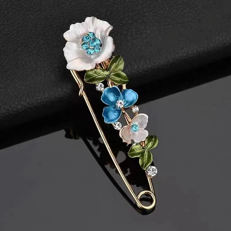 Zenat Sweet Flower Rhinestone Lapel Pin Brooch