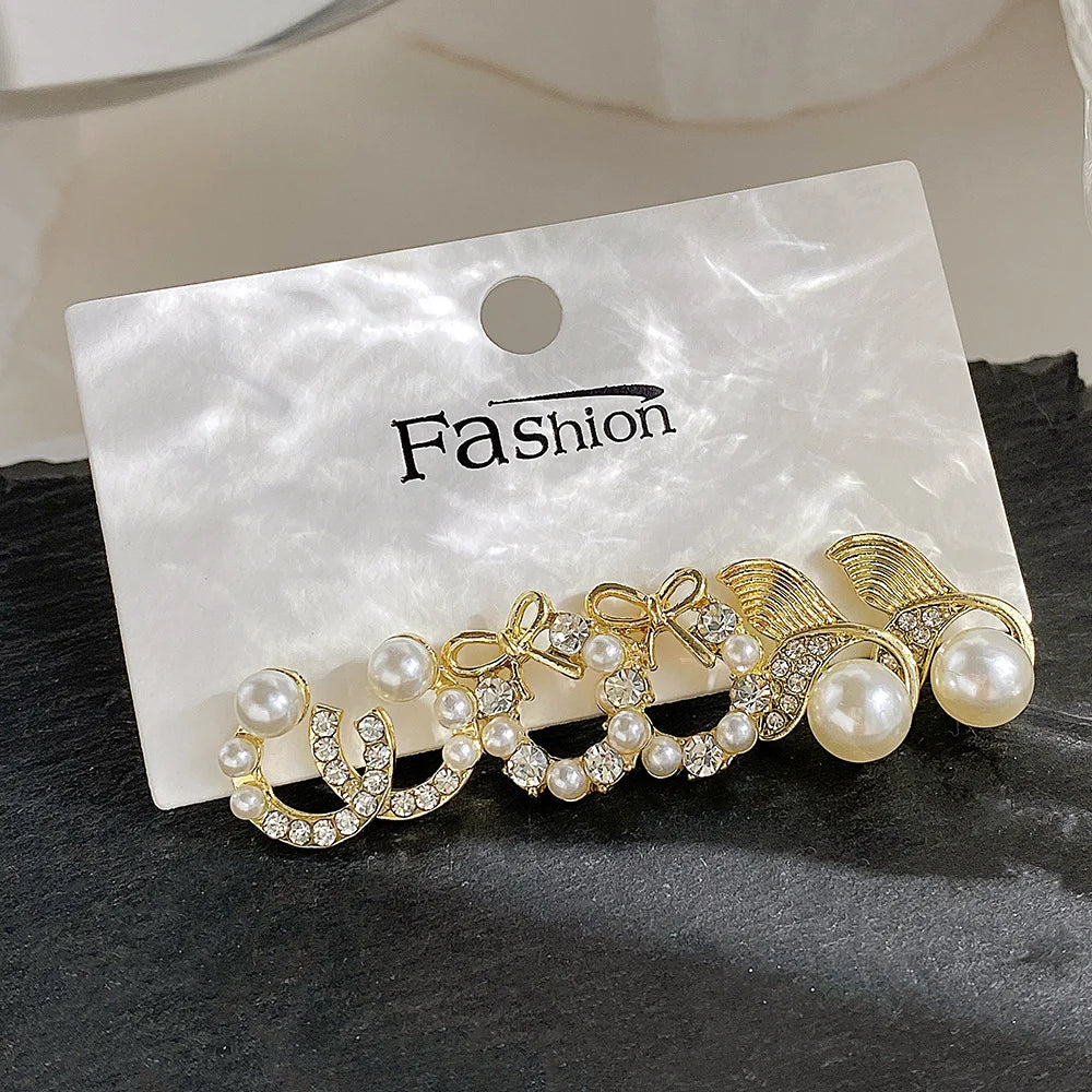 Zenat Bow Fishtail Pearl Moon Earrings Set