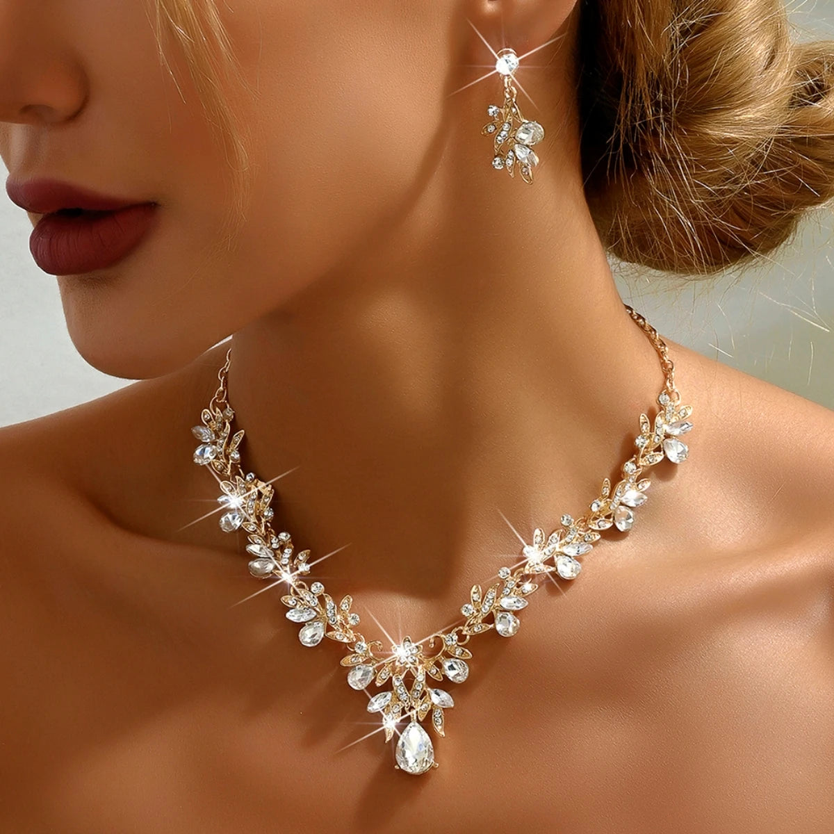 Zenat 3PC Sparkling Leaf Water Drop Jewelry Set