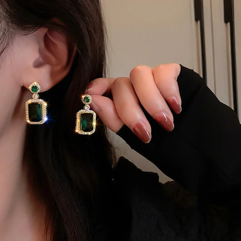 Zenat Exquisite Emerald Necklace Earrings Ring 3 Piece Set