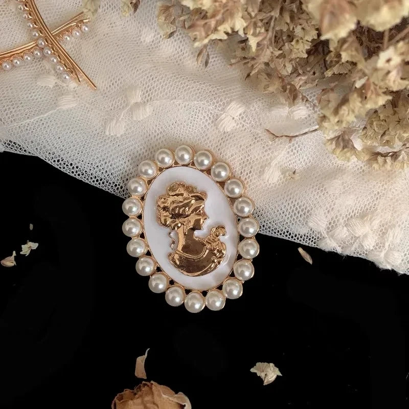 Zenat Sweet Flower Rhinestone Lapel Pin Brooch