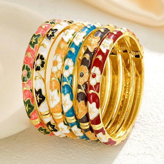 Elegant Enamel Dropped Glaze Flower Texture Closed End Bracelet For Women Retro Gold Copper Metal Bracelet Party Jewelry Gifts