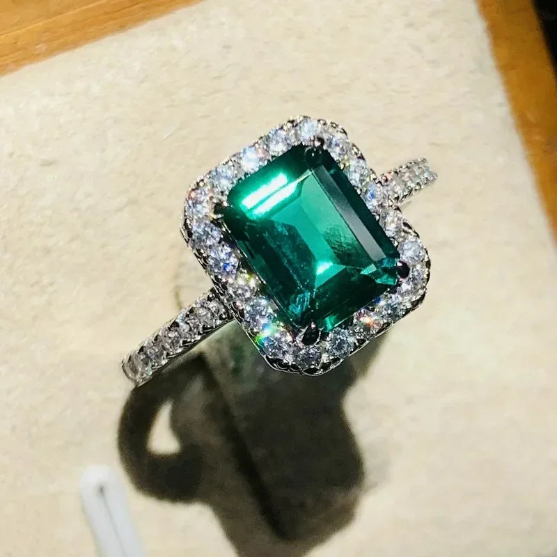 Zenat Green Oval Crystal Party Women's Ring